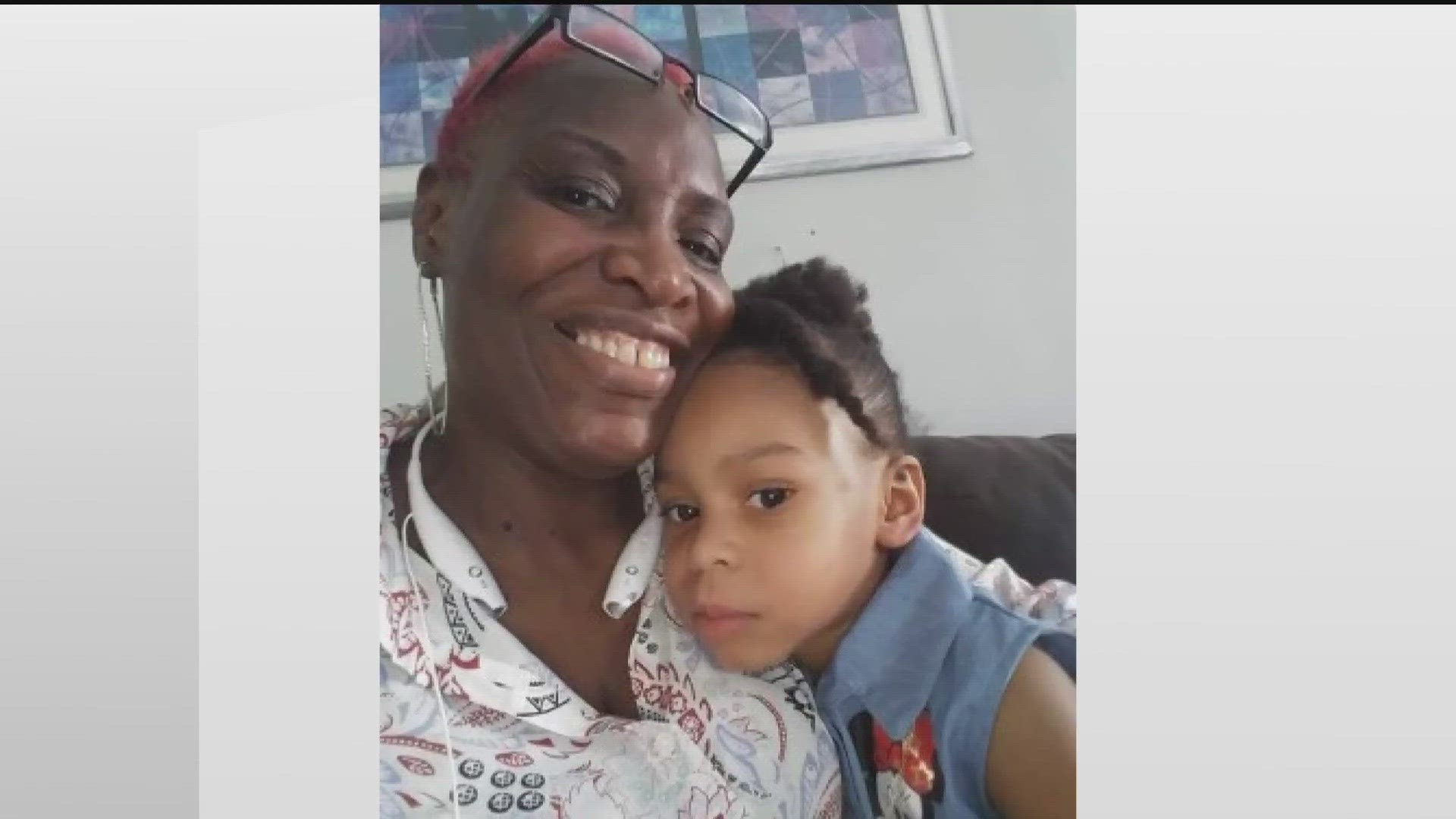 A metro Atlanta grandmother is being hailed a hero after saving her 5-year-old granddaughter from a fire in Hampton.