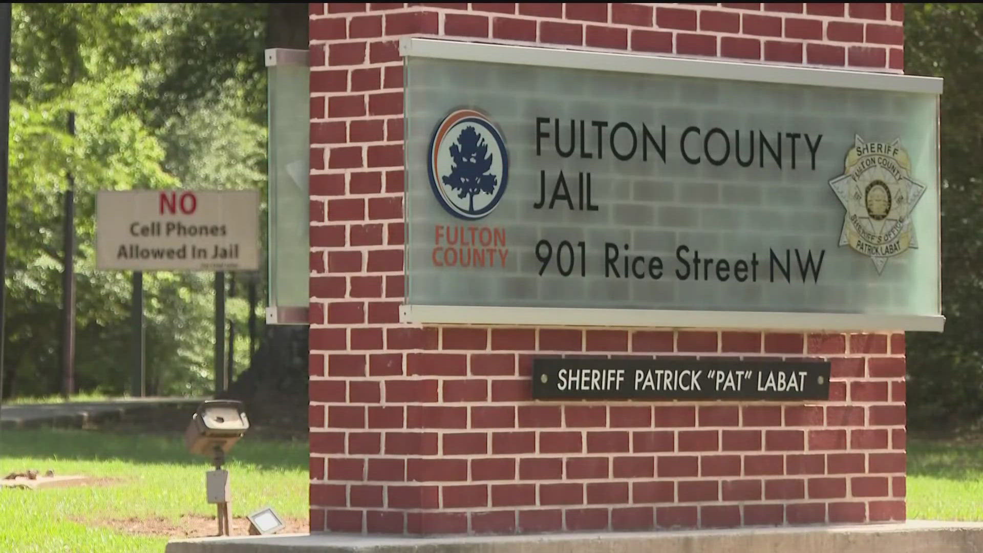 The county commissioners decided to renovate the current Rice Street jail and not build a new one.