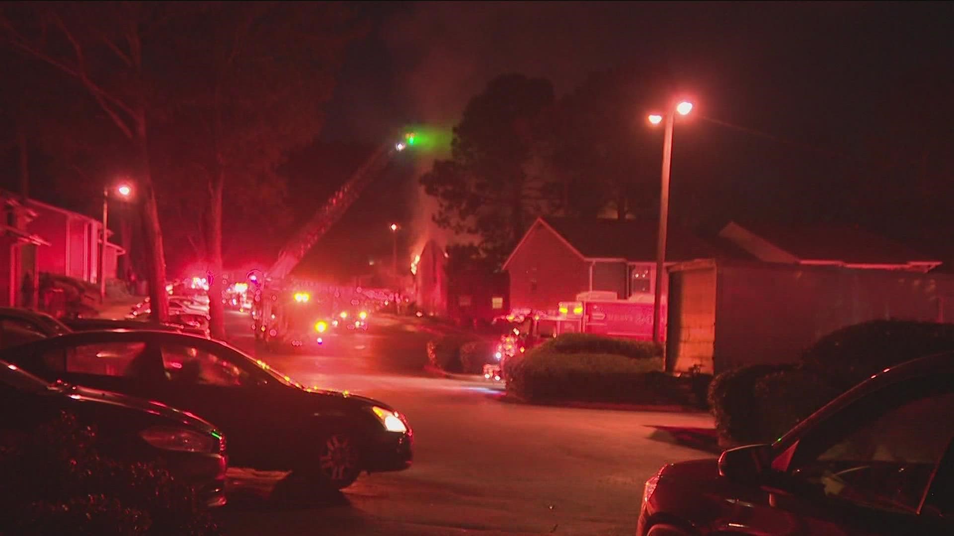 Fire breaks out at Stonecrest apartment complex, limited details