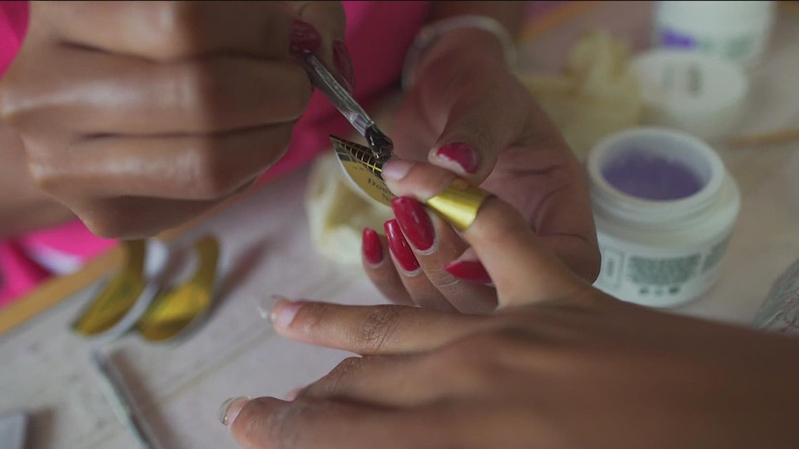 Gel manicures may damage DNA, study says