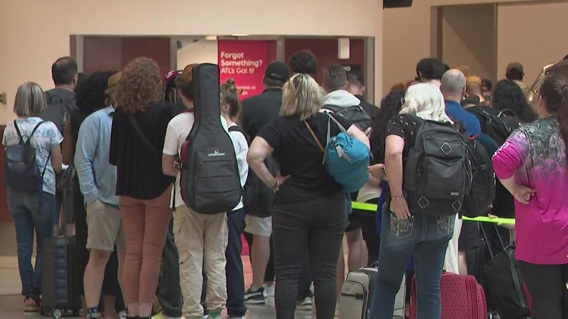 July 4 holiday travel disasters at Hartsfield-Jackson Airport - Vimarsana News