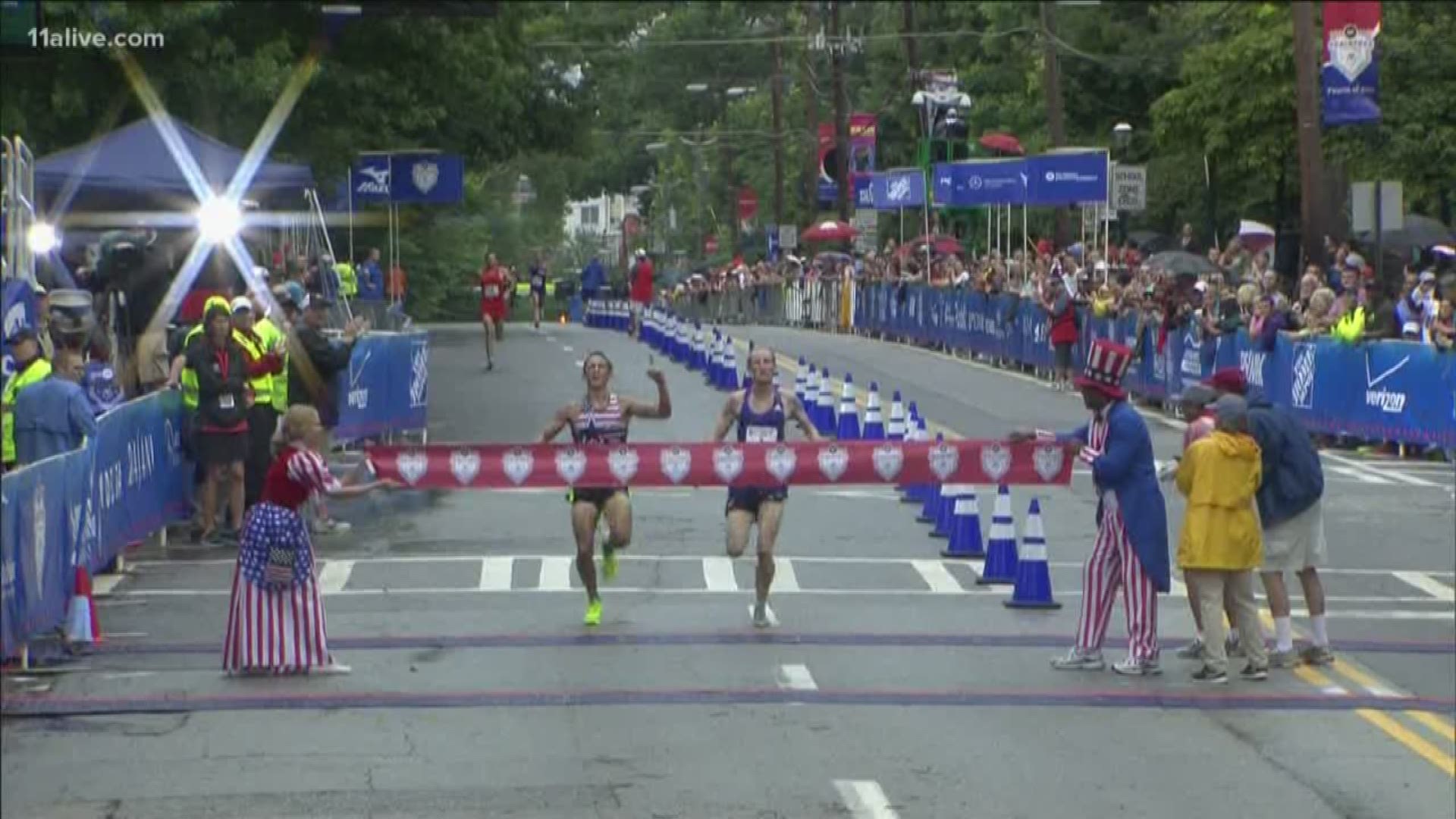 It's the photo finish from 2015 that AJC Peachtree Road Race fans will not soon forget. Ben Payne was steps away. That finish line was his. Until it was someone else's, Scott Overall.