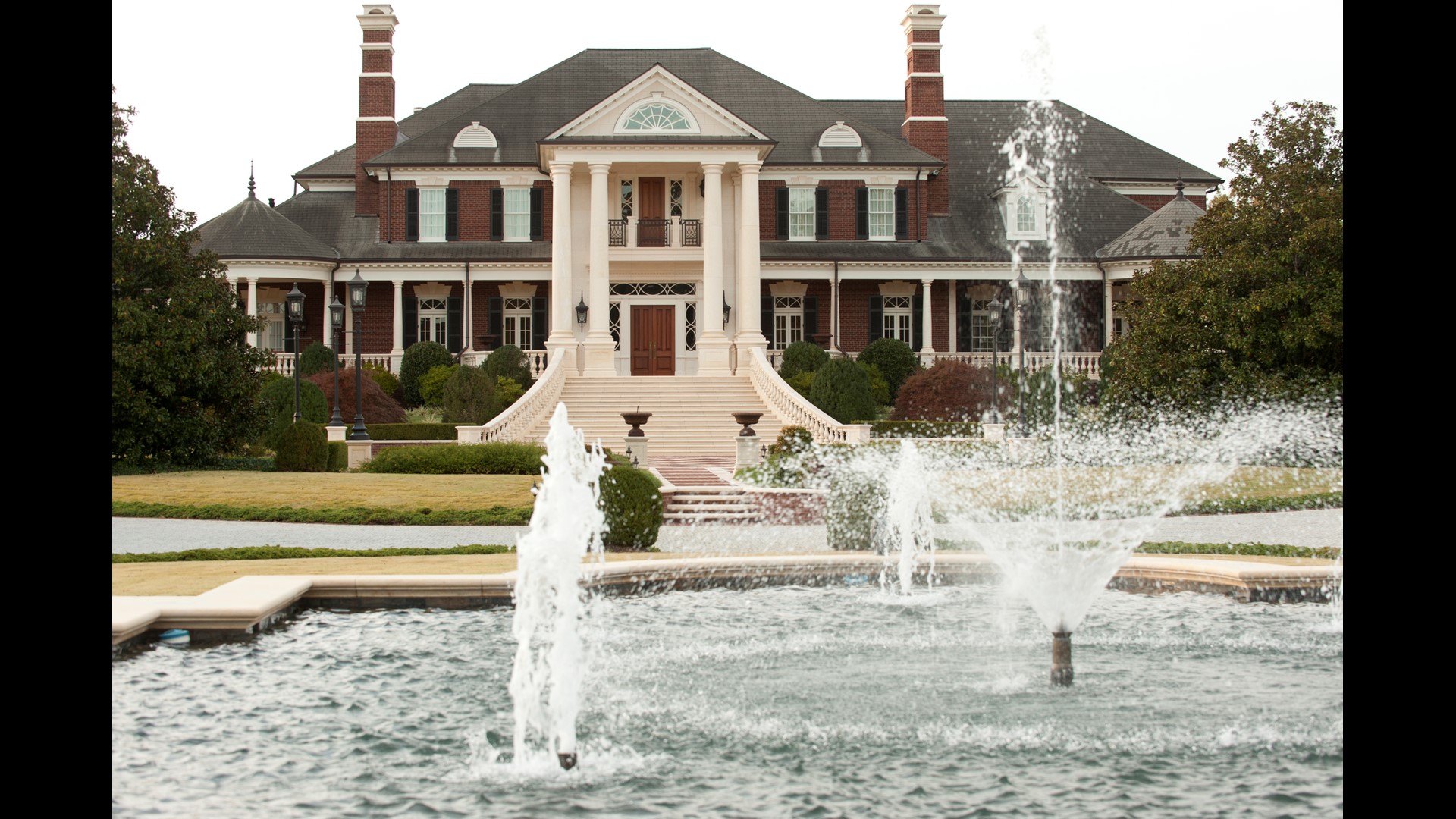 PHOTOS Dwight Howard buying Atlanta mansion for 12.5M