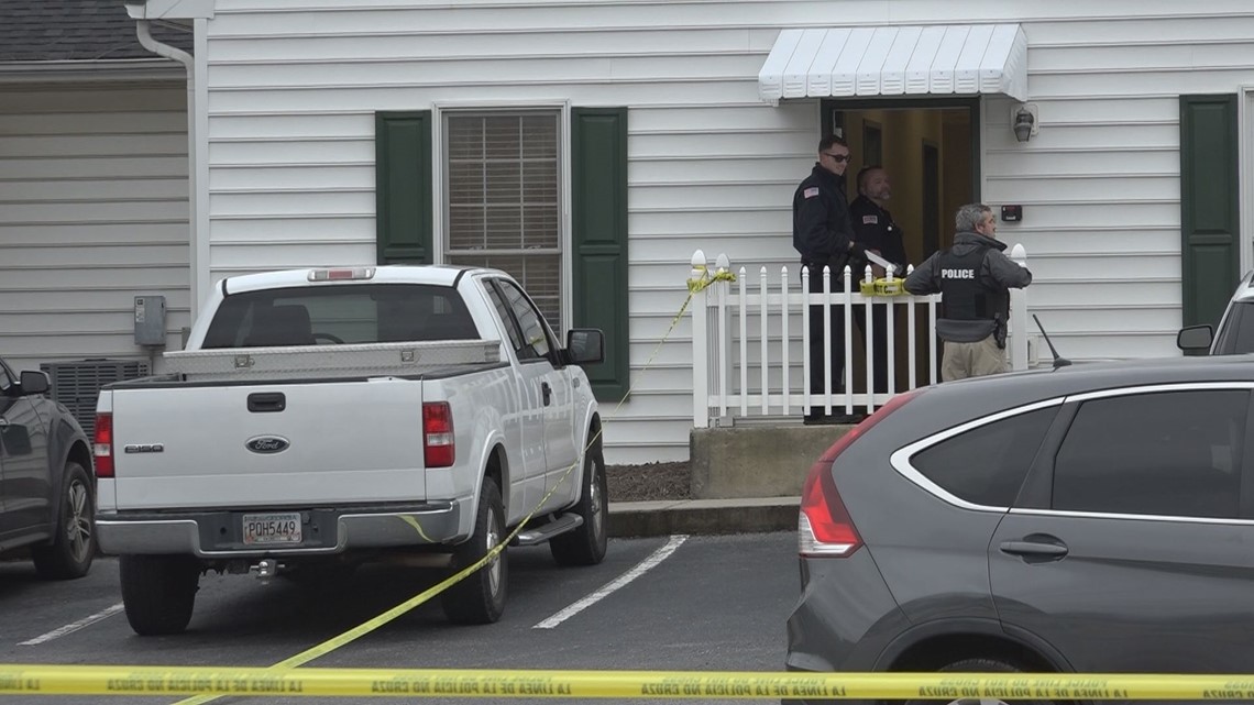 Suspect killed in police shooting at dermatology clinic in Gainesville