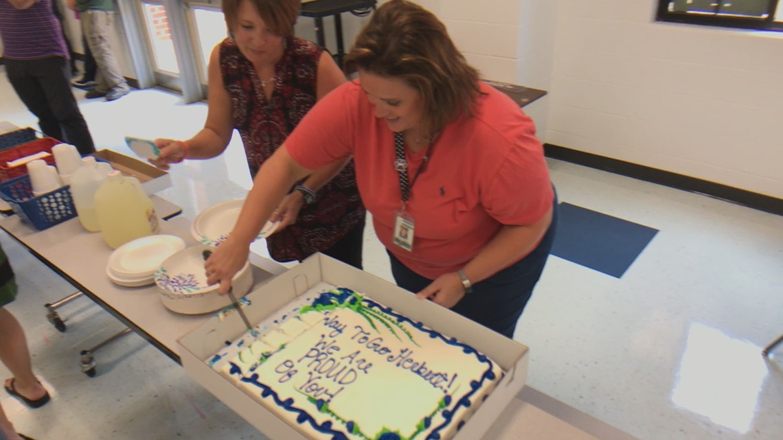 At 81 Years Old Middle School Custodian Earns Ged For Job Promot