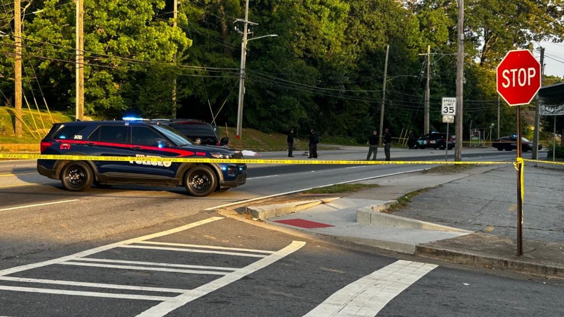 Person hit by car on Campbellton Road in Atlanta, police say | 11alive.com