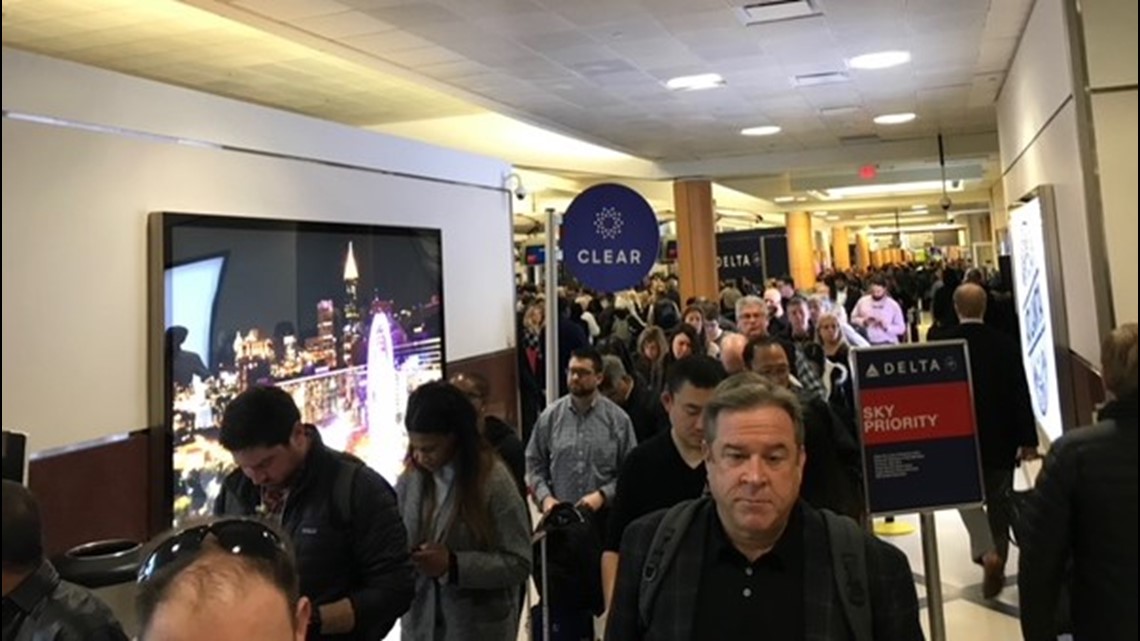 TSA wait times at Atlanta airport security reach more than an hour ...