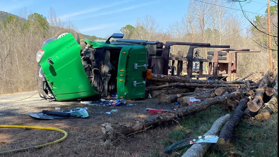 Floyd County log truck rollover crash