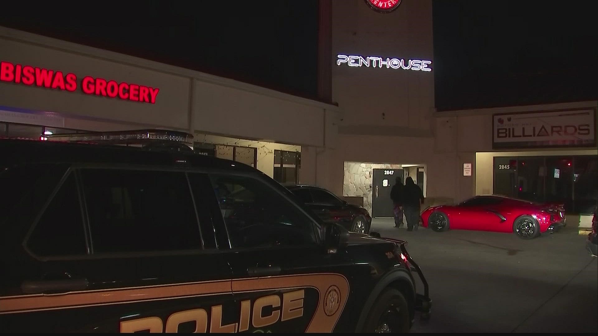An armed robbery led to a shooting early Monday morning at a nightclub in Brookhaven.