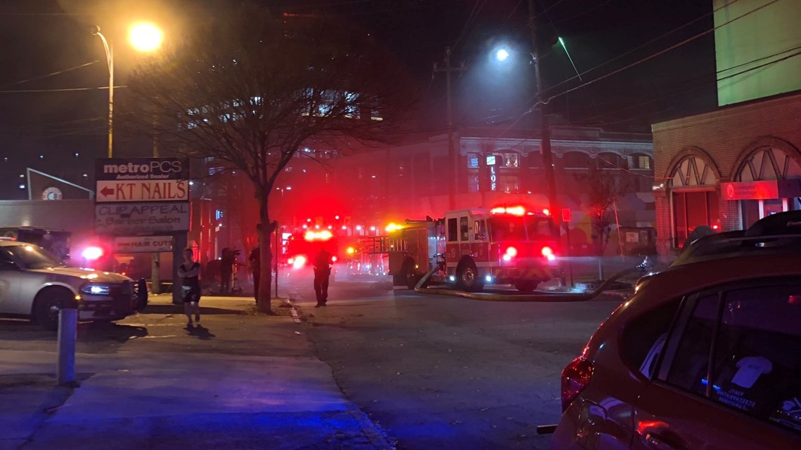 Fire at Paris on Ponce crews responding