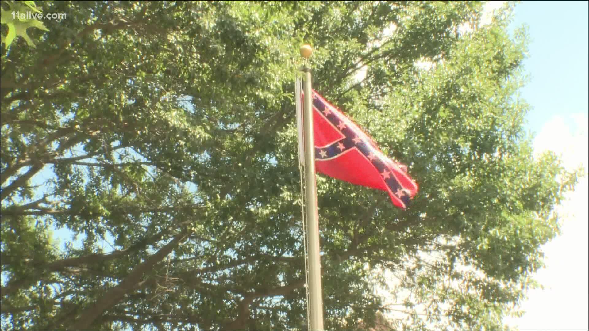 Kennesaw Confederate flag removal approved by city council, social
