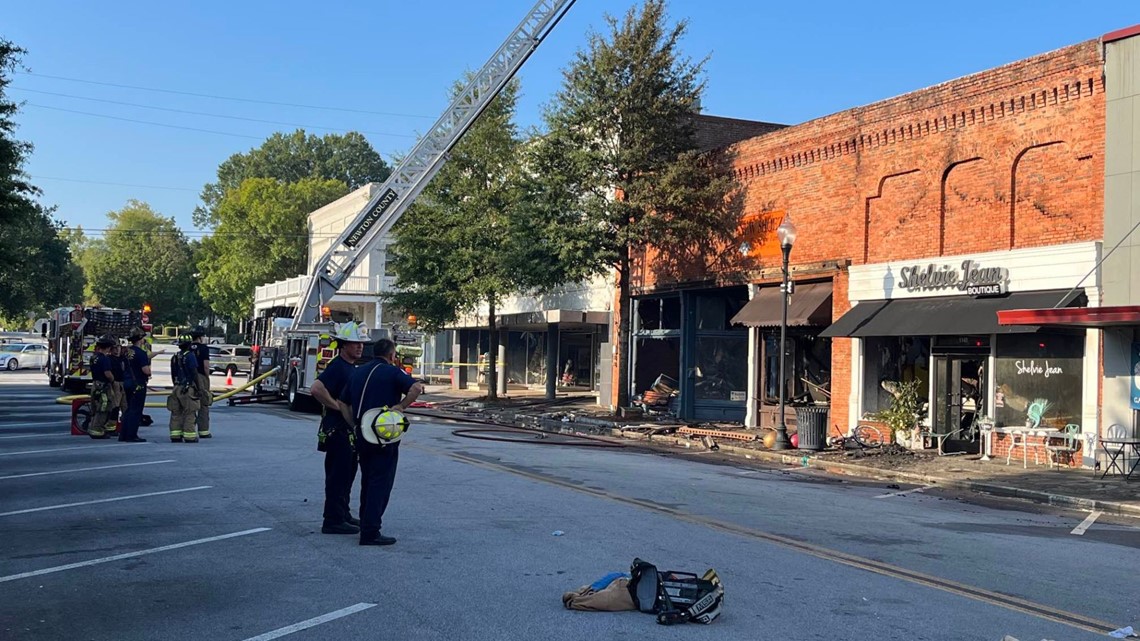 Fire engulfs Covington Square on movie night; businesses in ruins