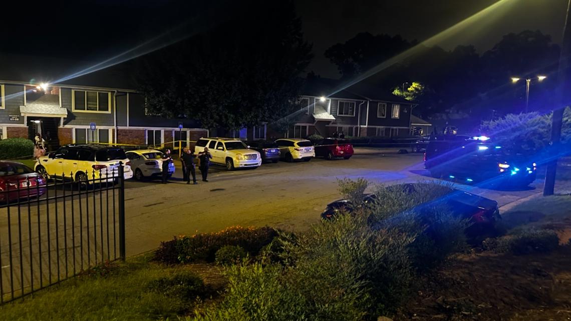 4 people shot at Atlanta apartment complex | 11alive.com
