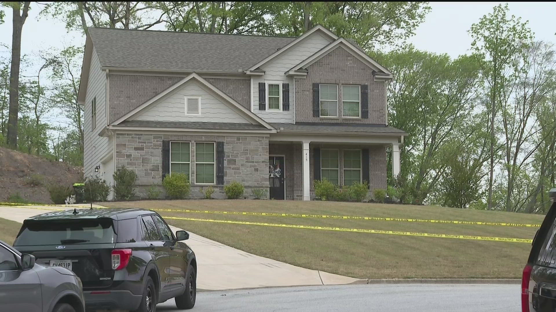 SWAT standoff ends with person in custody in Henry County | 11alive.com