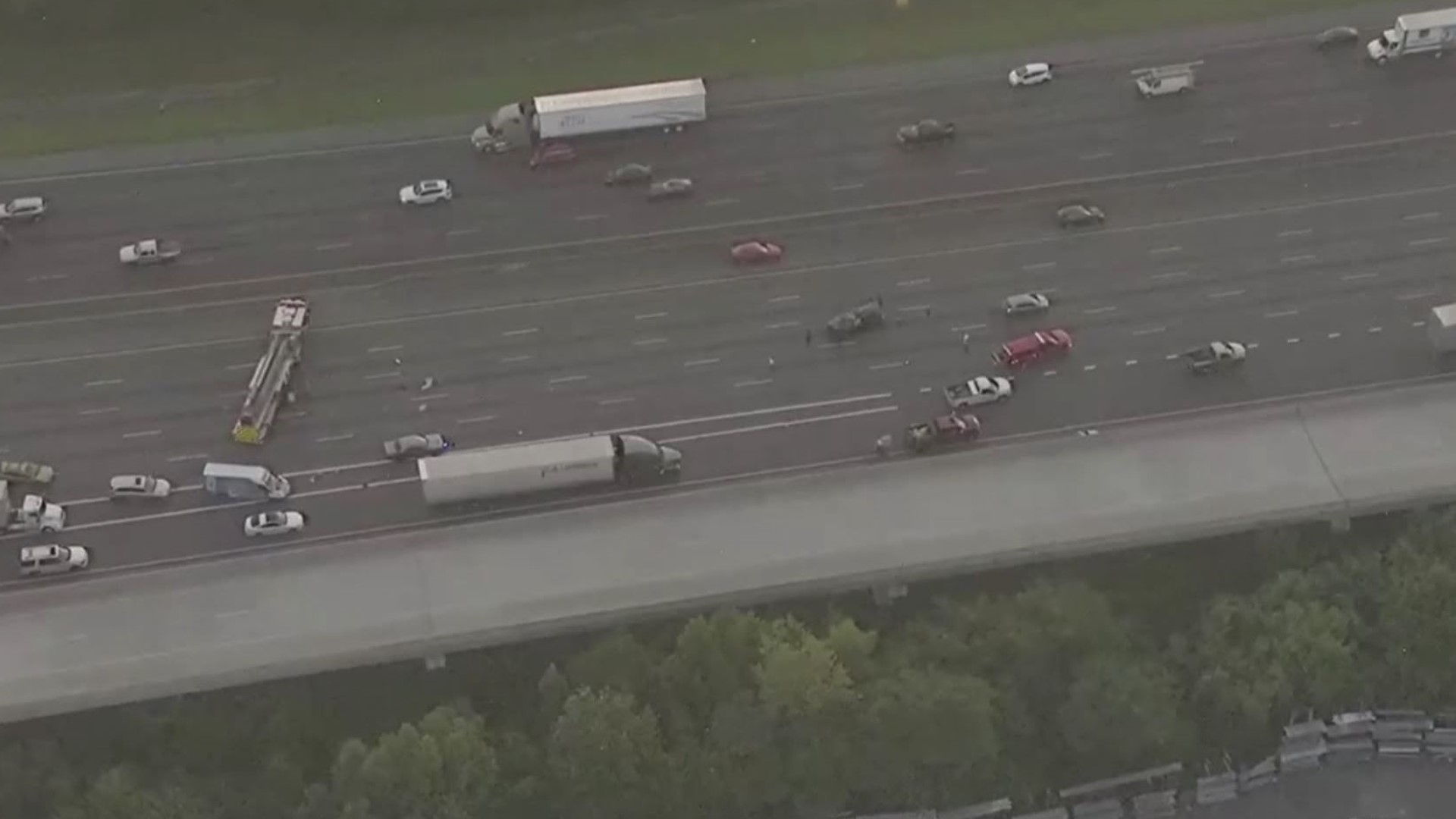 I 75 South Marietta traffic multi vehicle crash closes lanes | 11alive.com