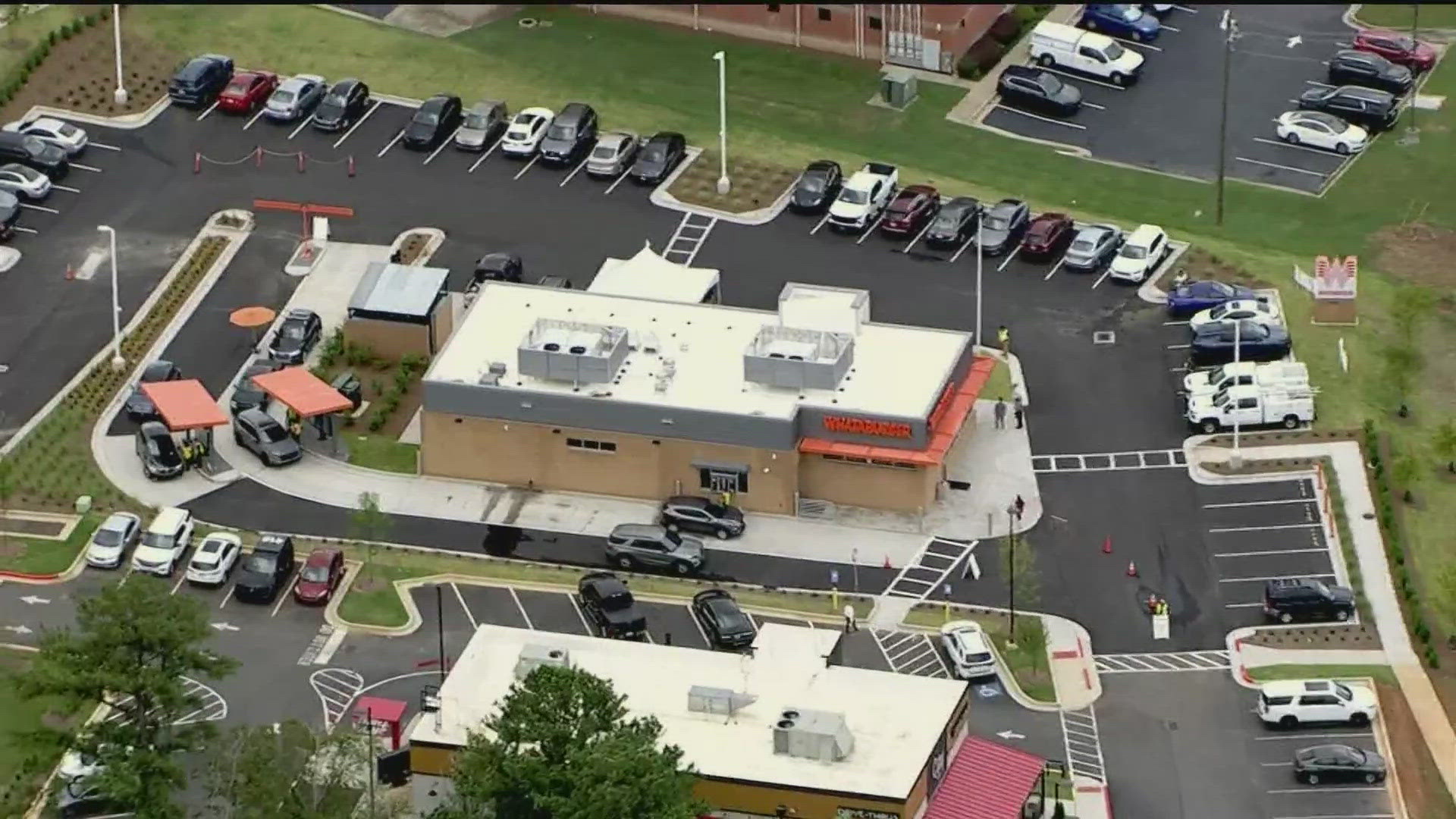A new Whataburger location opened its doors in Acworth on Monday. 