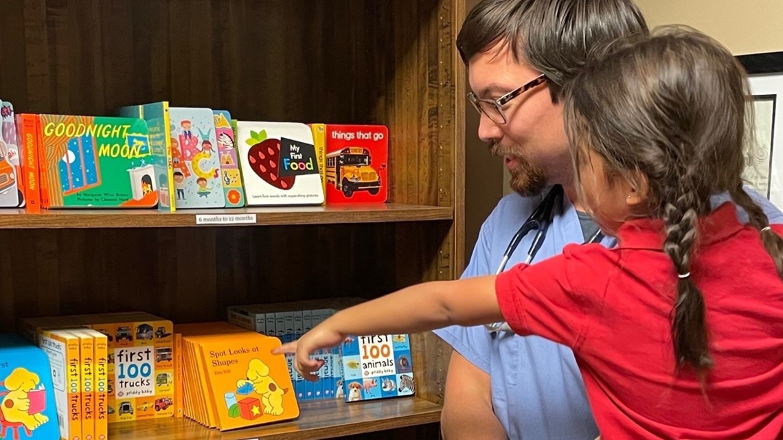 Reach out and Read program Georgia free books | 11alive.com
