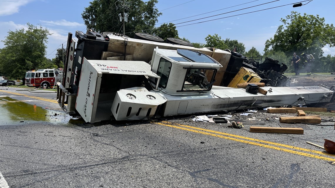 Cumming Highway crash in Cherokee County, 4 hurt | Traffic - Vimarsana News