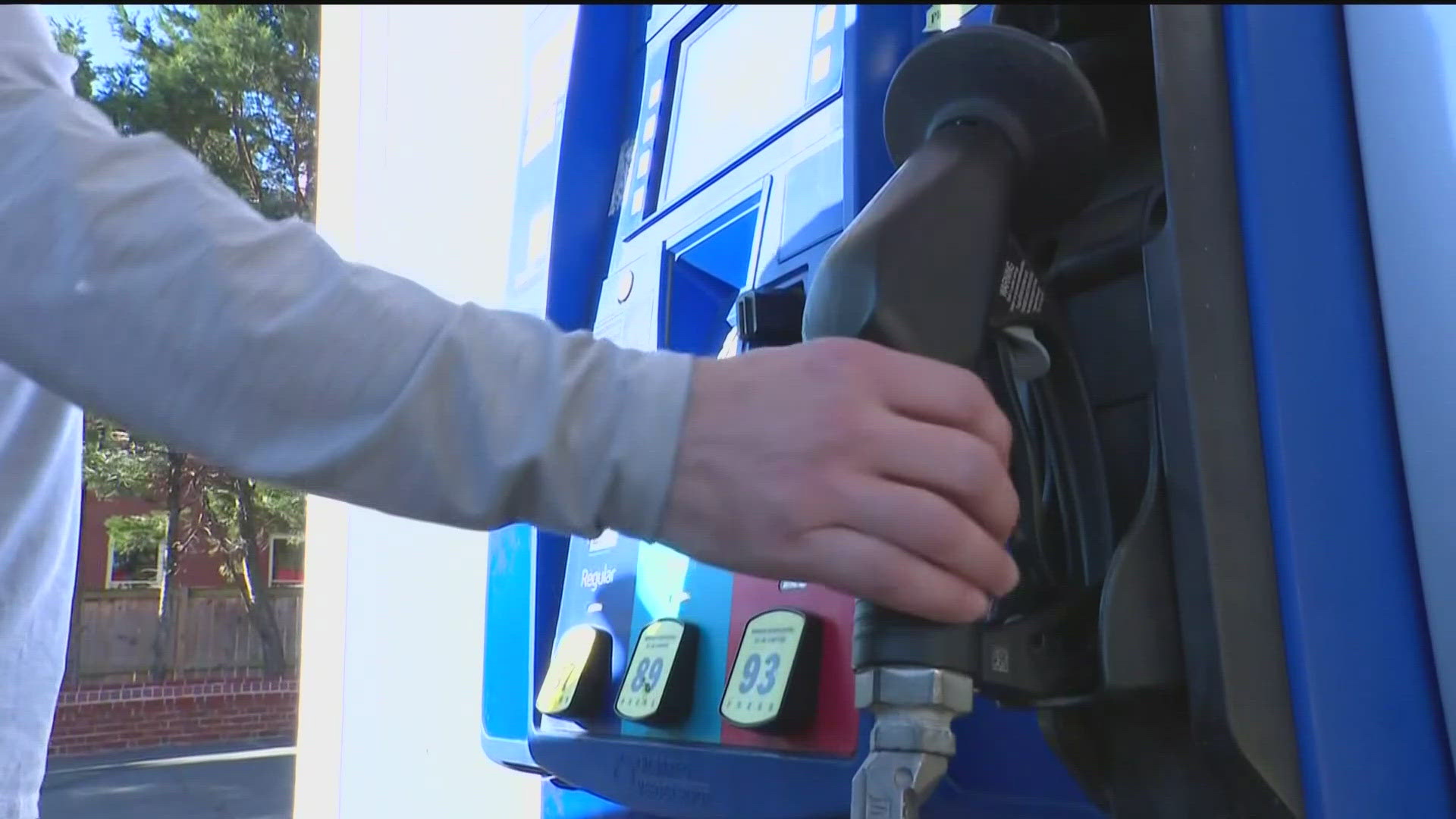 Metro Atlanta is averaging about $3.46 per gallon of unleaded gasoline. That’s about 13 cents higher than a month ago, and 25 cents higher than a year ago.