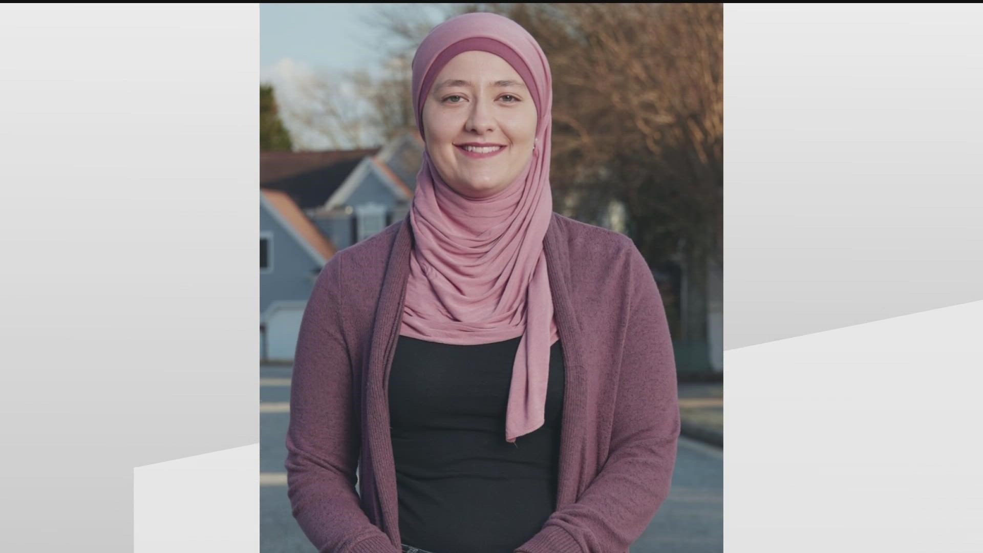 Romman is the first Muslim woman elected to the Georgia House of Representatives and the first Palestinian elected to Georgia public office.