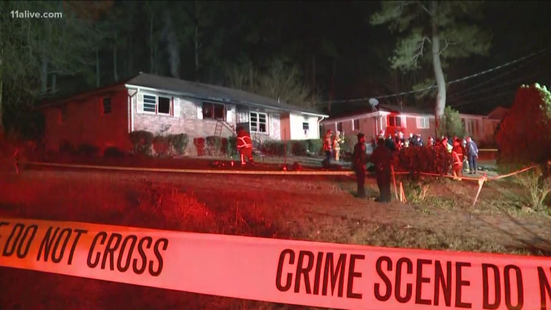 2 killed in Atlanta house fire on Christmas night