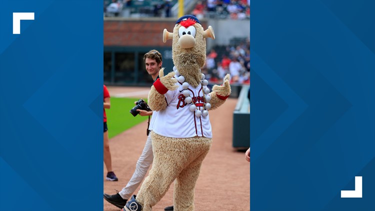 Blooper, the Atlanta Braves mascot, messes with Cubs reporter