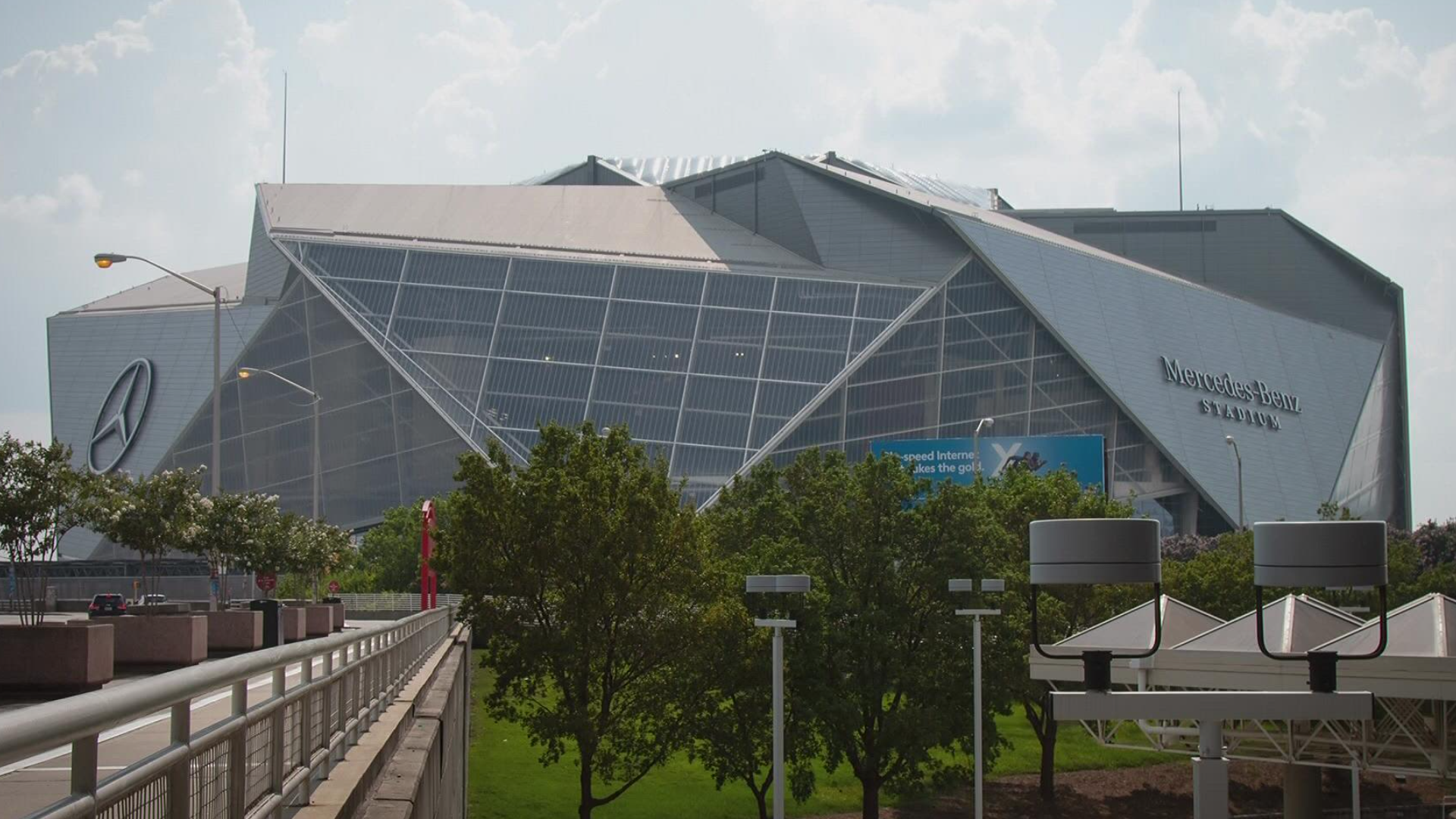 VIDEO: Mercedes-Benz Stadium fan experience — from the stands to