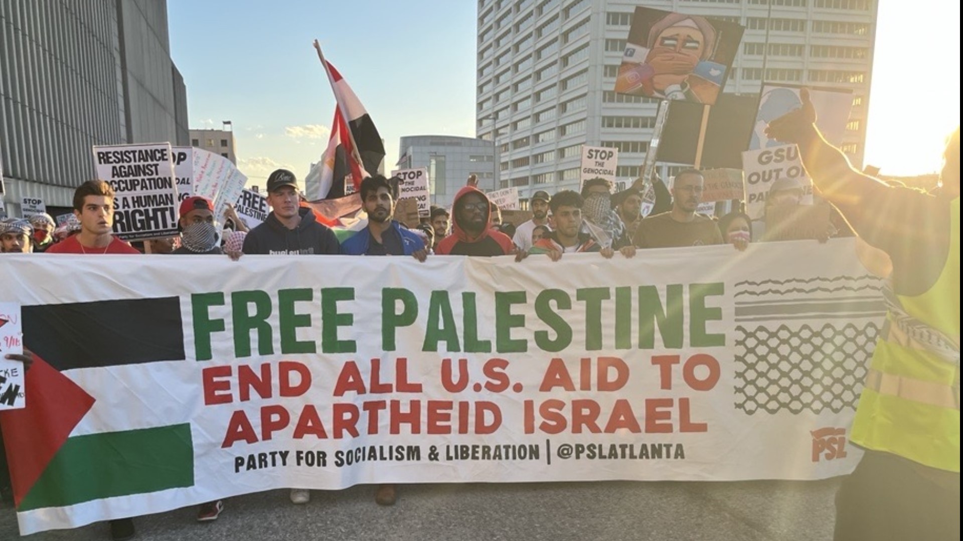 Rally in Downtown Atlanta in support of Palestine | 11alive.com