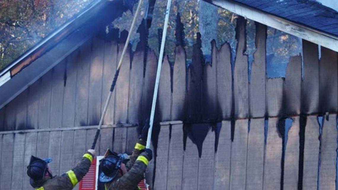 Two killed in Mableton fire