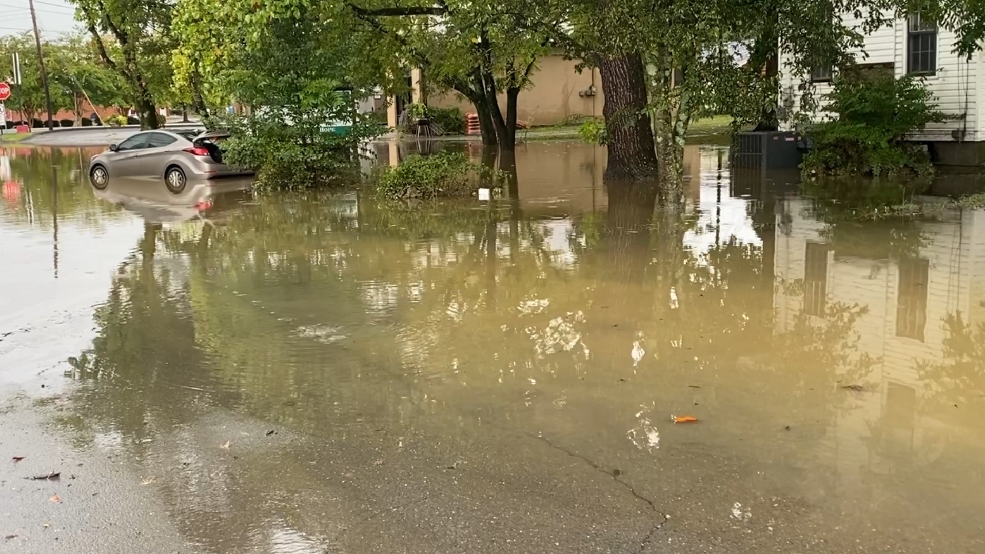 Flooding, rain in Summerville Chattooga County