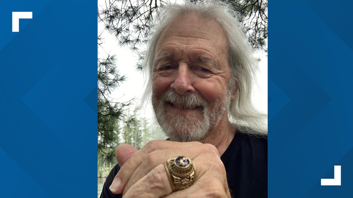 Georgia Bulldog Fred Baker reunited with class ring over 50 years later Georgia Bulldog Fred Baker reunited with class ring over 50 years later