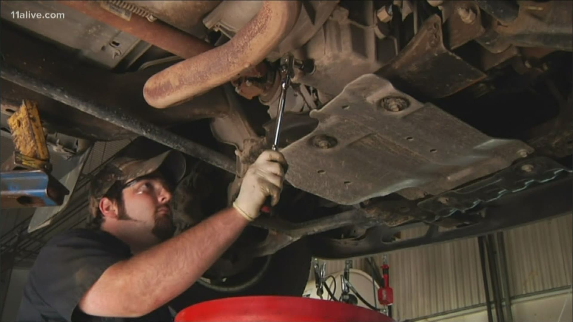 Many drivers waste money on unnecessary oil changes