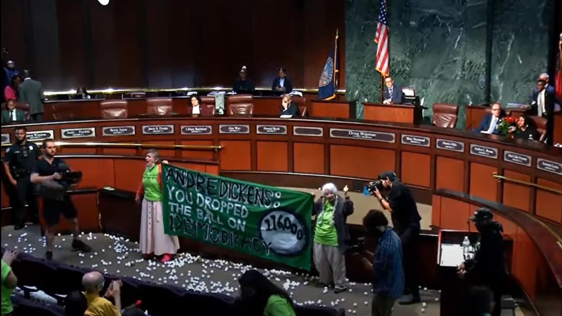 Ping pong balls thrown at Atlanta City Council meeting | 11alive.com