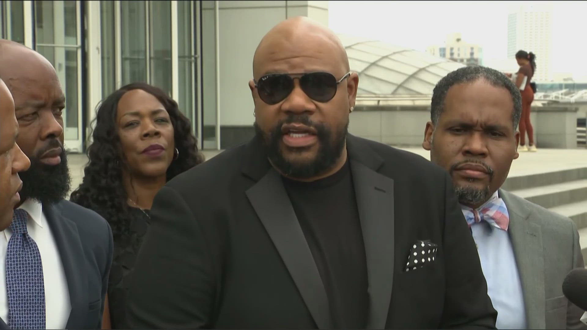 Isaac Hayes family, attorneys speak after hearing on Donald Trump ...