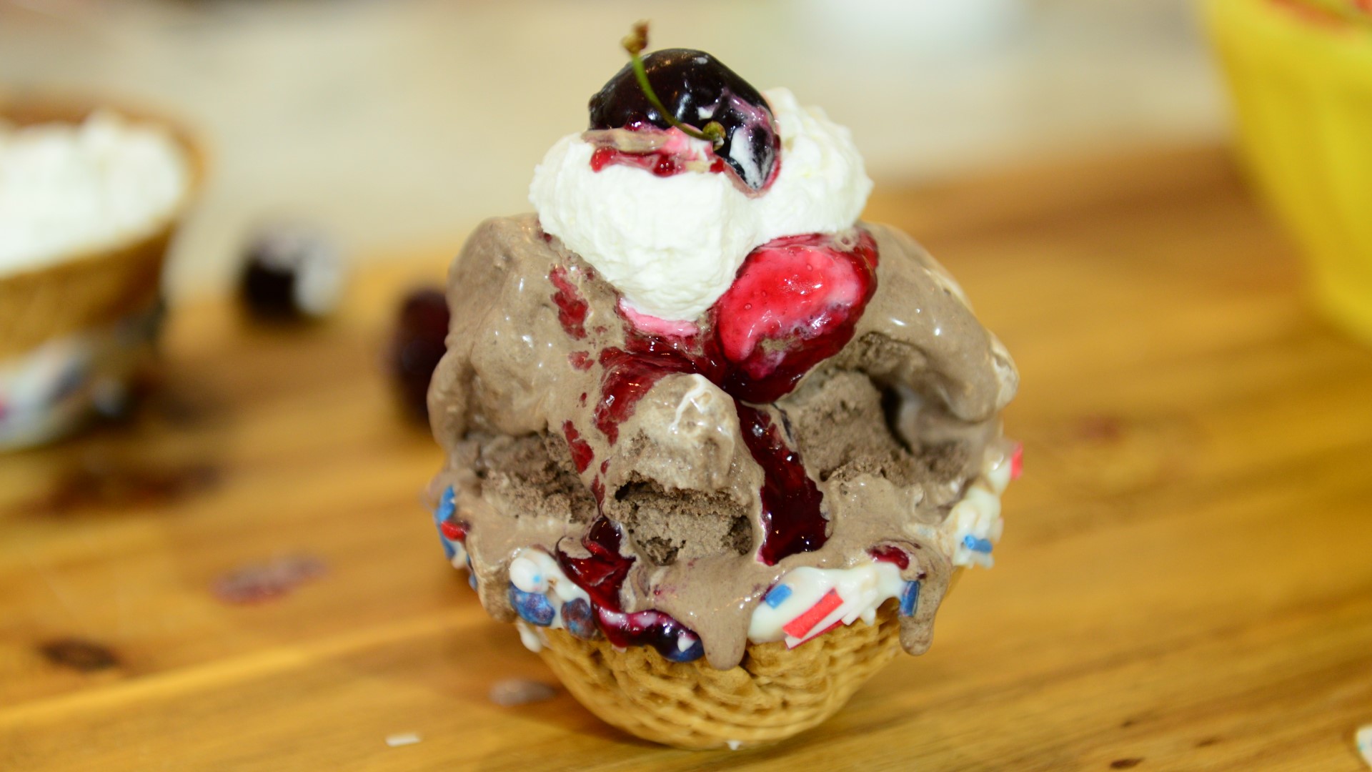 This 4th of July cool off with a refreshing ice cream sundae!