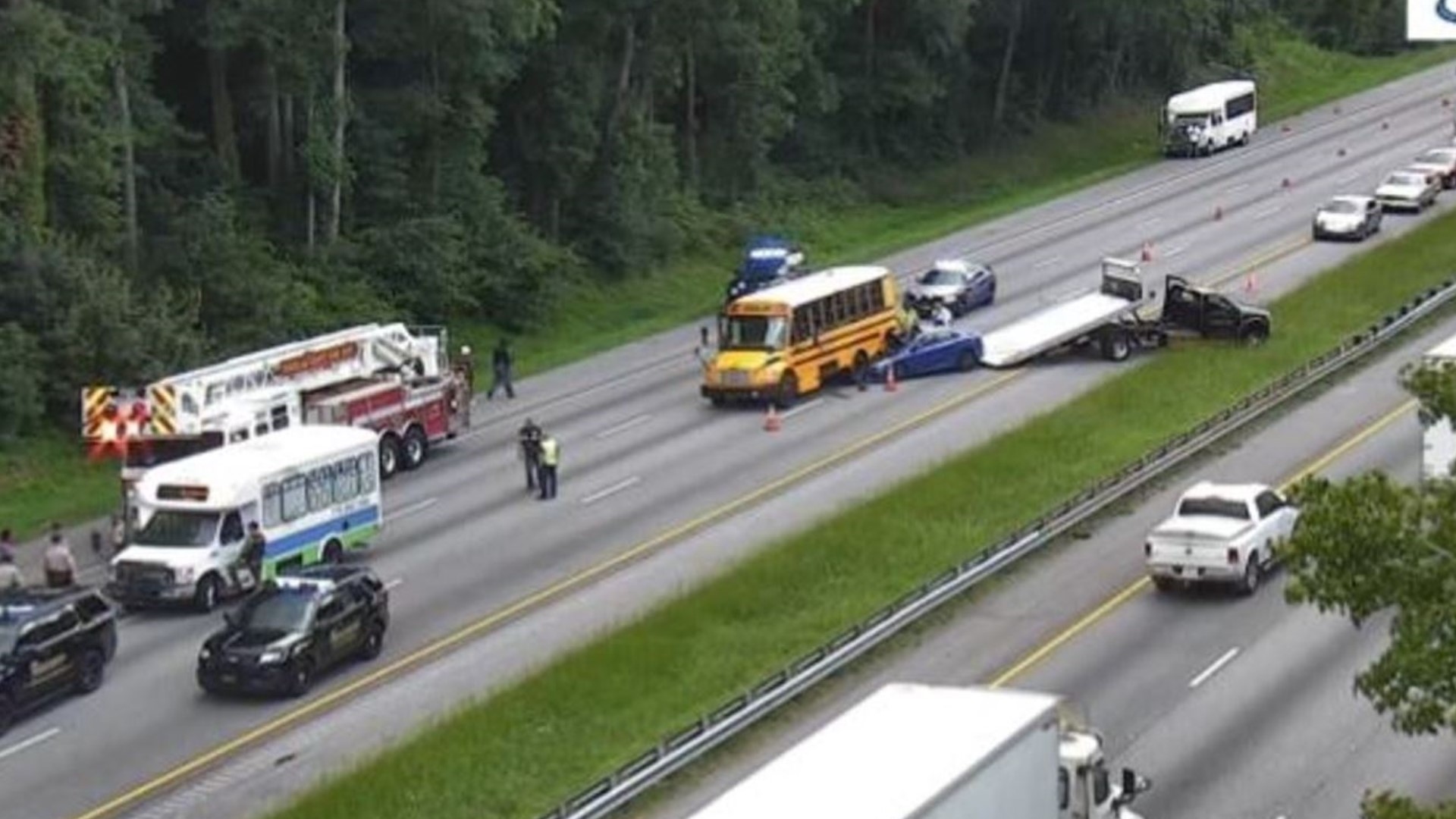 I 20 traffic multi vehicle wreck closes lanes in Douglas County