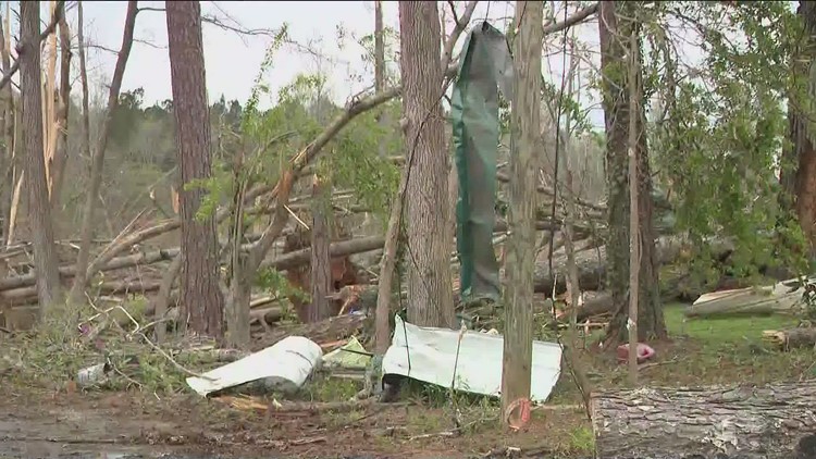 Crews working to restore power after storms, tornadoes in Troup County