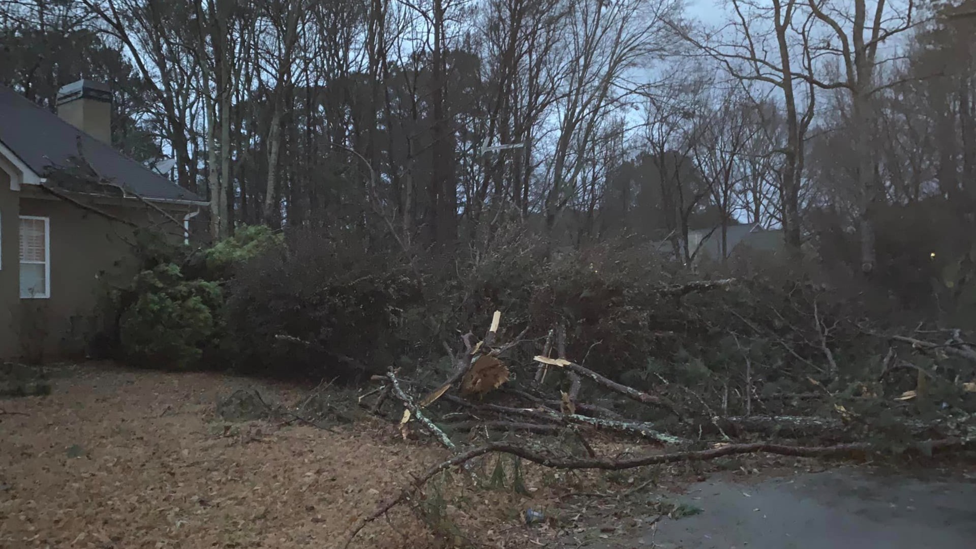 Homeowners react after storms cause damage in metro Atlanta | 11alive.com