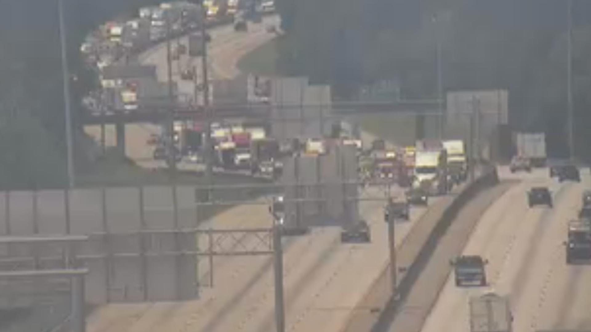 TRAFFIC: Lanes closed on I-75 South in Clayton County | 11alive.com