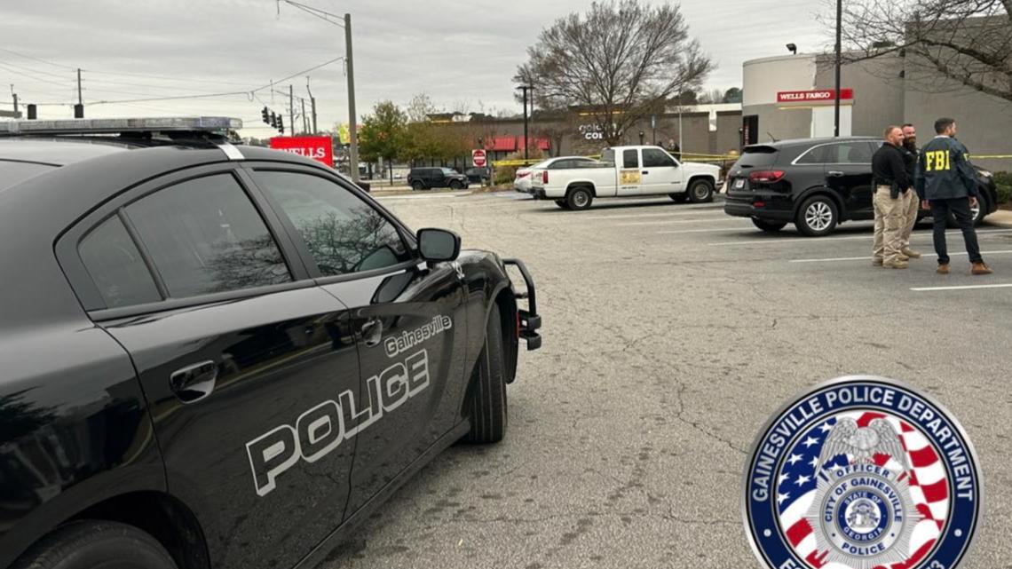Bank robbery at Wells Fargo in Gainesville prompts massive police, FBI ...