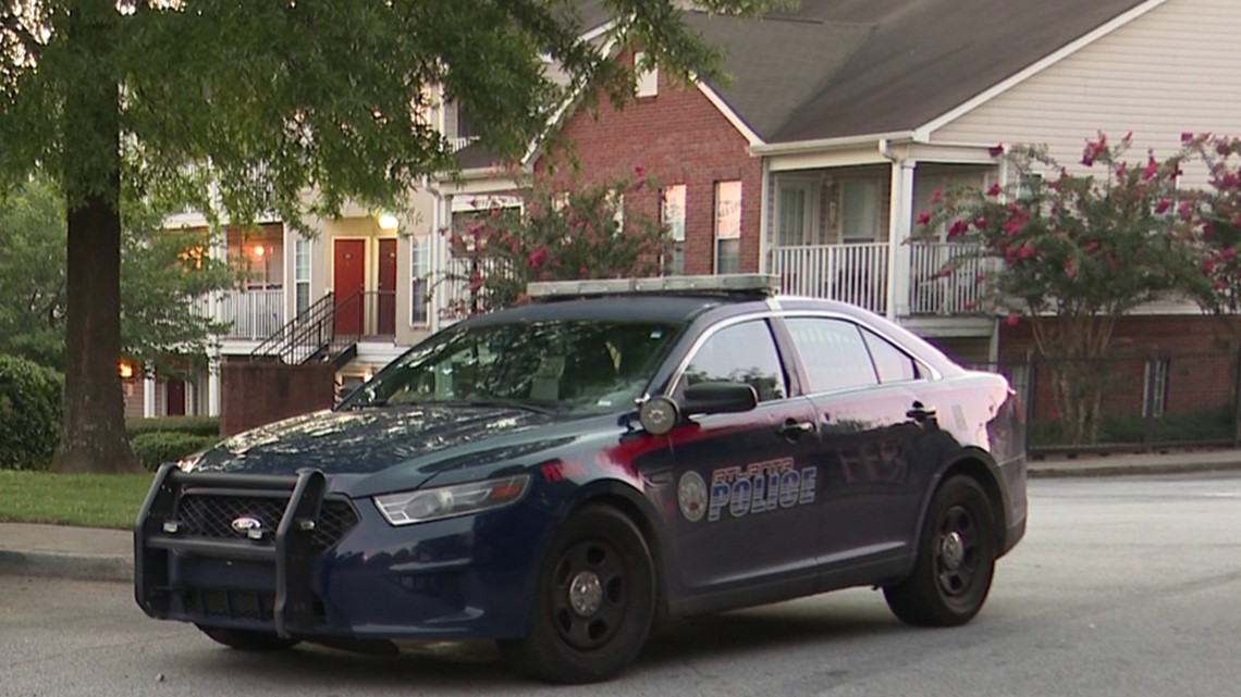Shooting at apartments on McDaniel Street in Atlanta | 3 hurt | 11alive.com