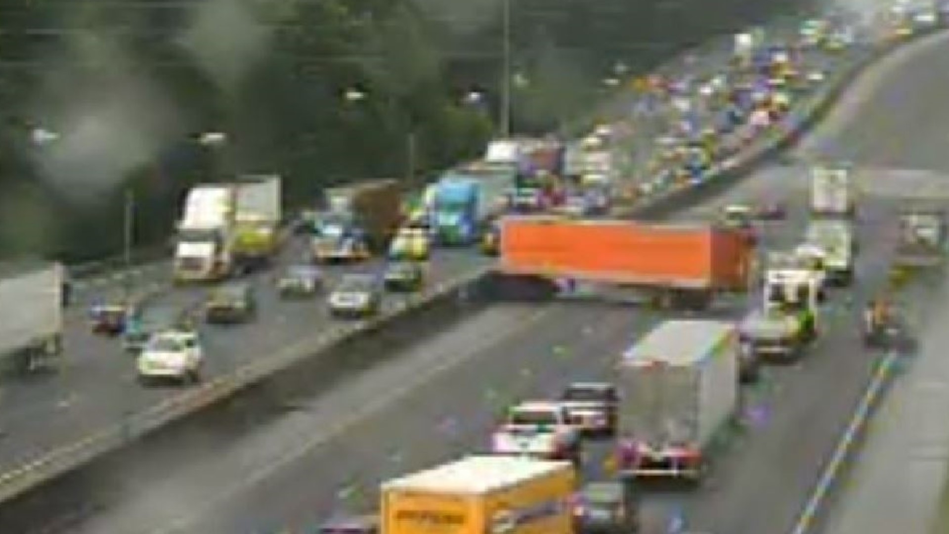 I 75 traffic Atlanta Marietta jack knifed tractor trailer | 11alive.com