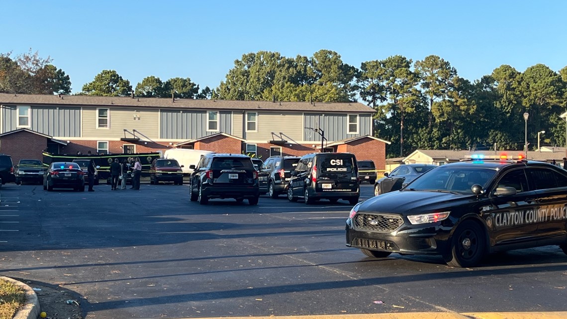 Shooting at Riverwood Townhomes in Jonesboro at Flint River Rd