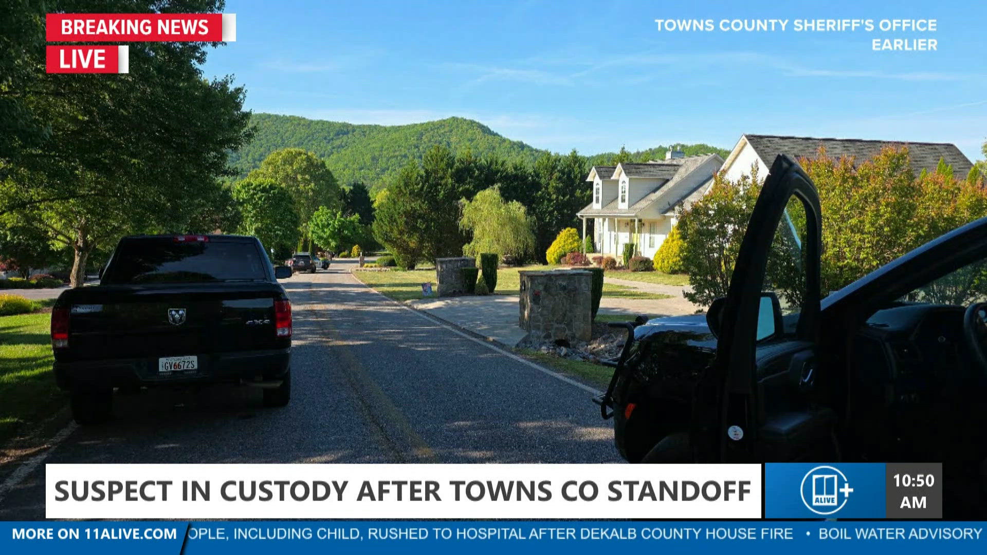 Child safely recovered, suspect in custody after barricade SWAT ...