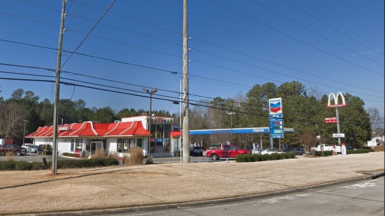 One injured in shooting near Paulding County fast-food restaurant