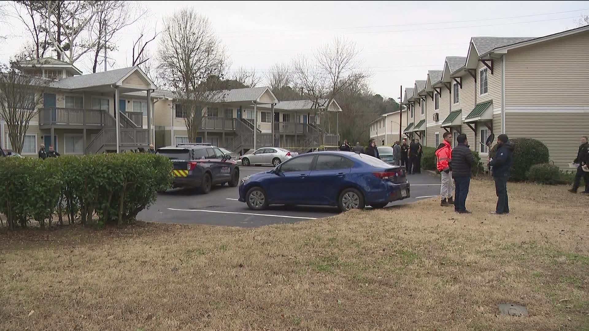 Multiple officers were seen at an apartment complex off Alison Court SW.