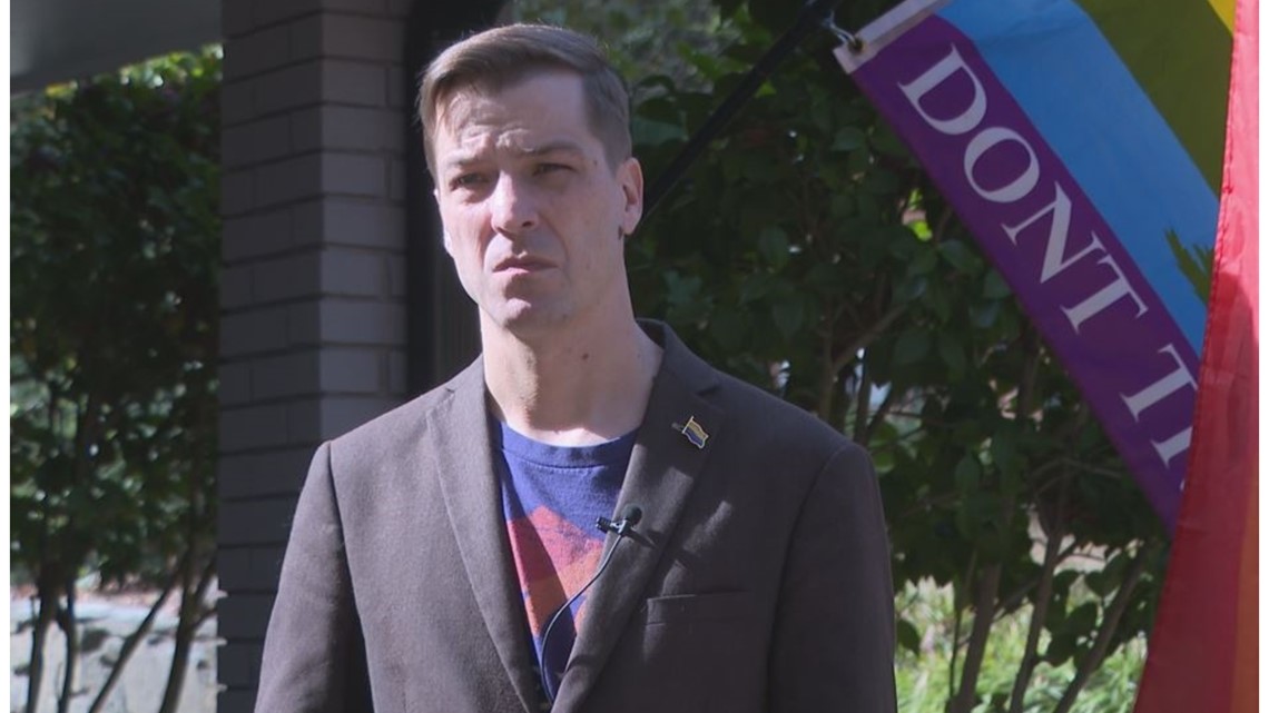 Senate runoff Libertarian Chase Oliver shares remarks about