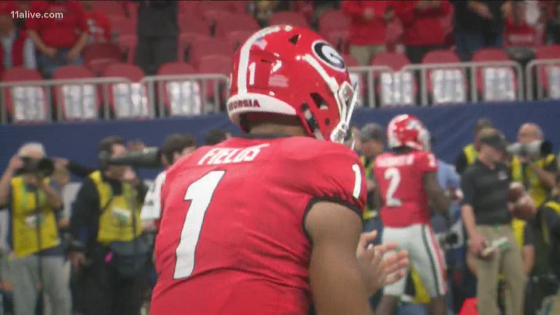 In a bombshell report from USA TODAY Sports, UGA quarterback Justin Fields apparently plans to transfer from the Bulldogs program in the coming weeks.