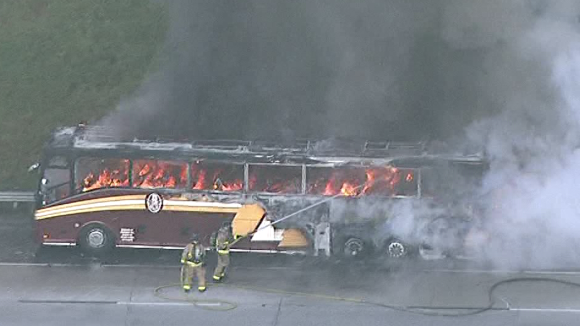 Bus fire on 285 near Paces Ferry Road - Vimarsana News
