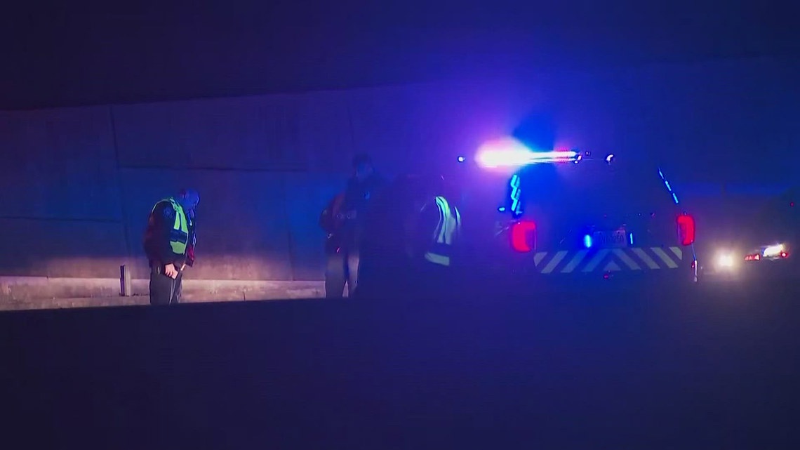 TRAFFIC: I-75 North shut down in north Atlanta early Friday